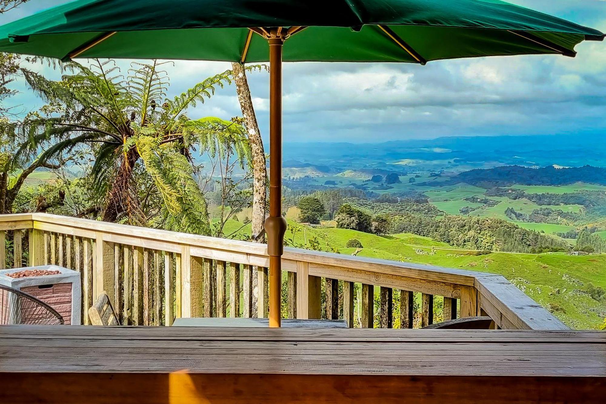 Te Tiro Accommodation Waitomo Caves Eksteriør billede